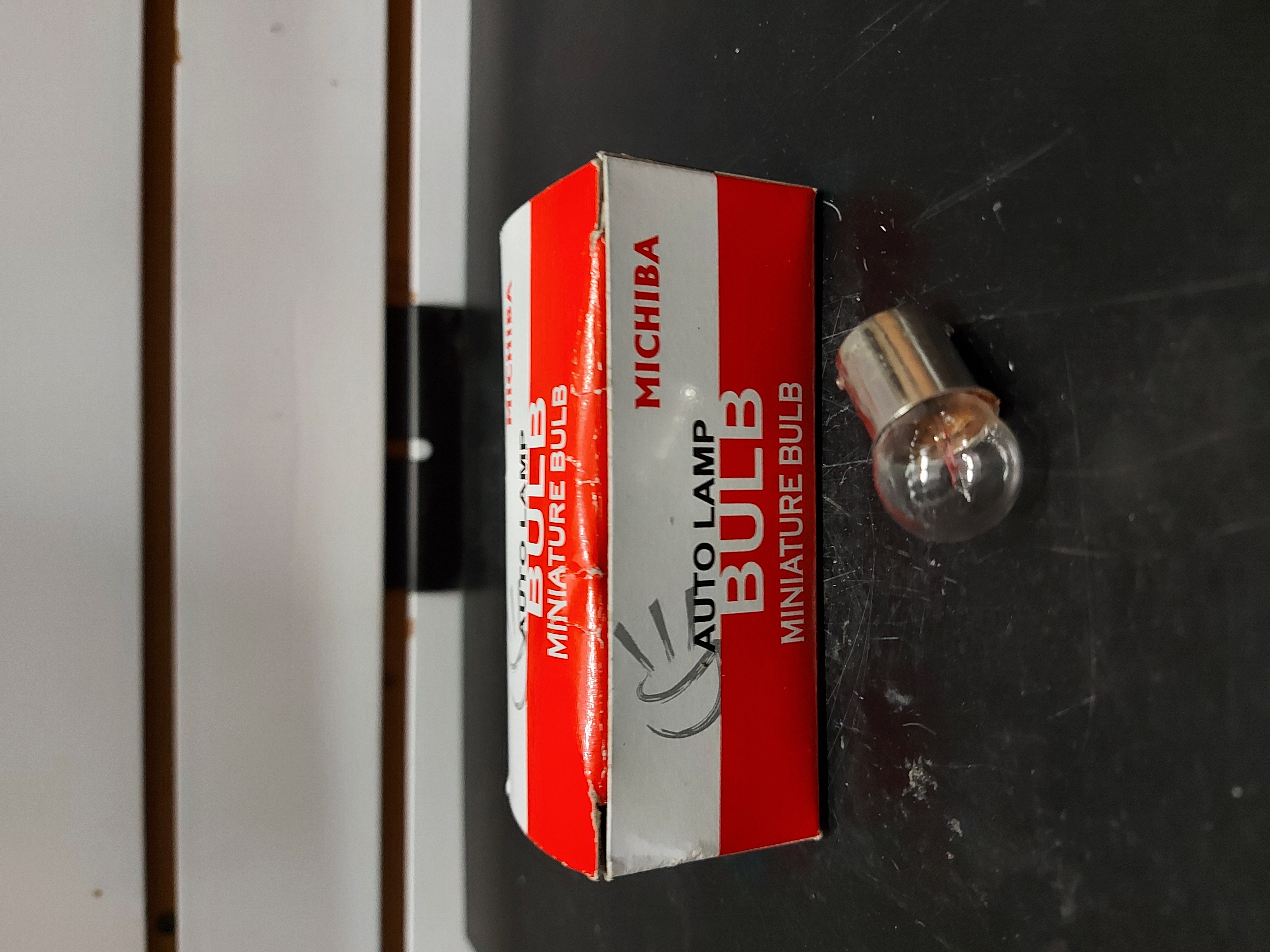 AMPOULE CLIGNOTANT 12V-10W